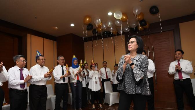 Tangis haru Menteri Keuangan Sri Mulyani di hari ulang tahun. Dok: Kementerian Keuangan