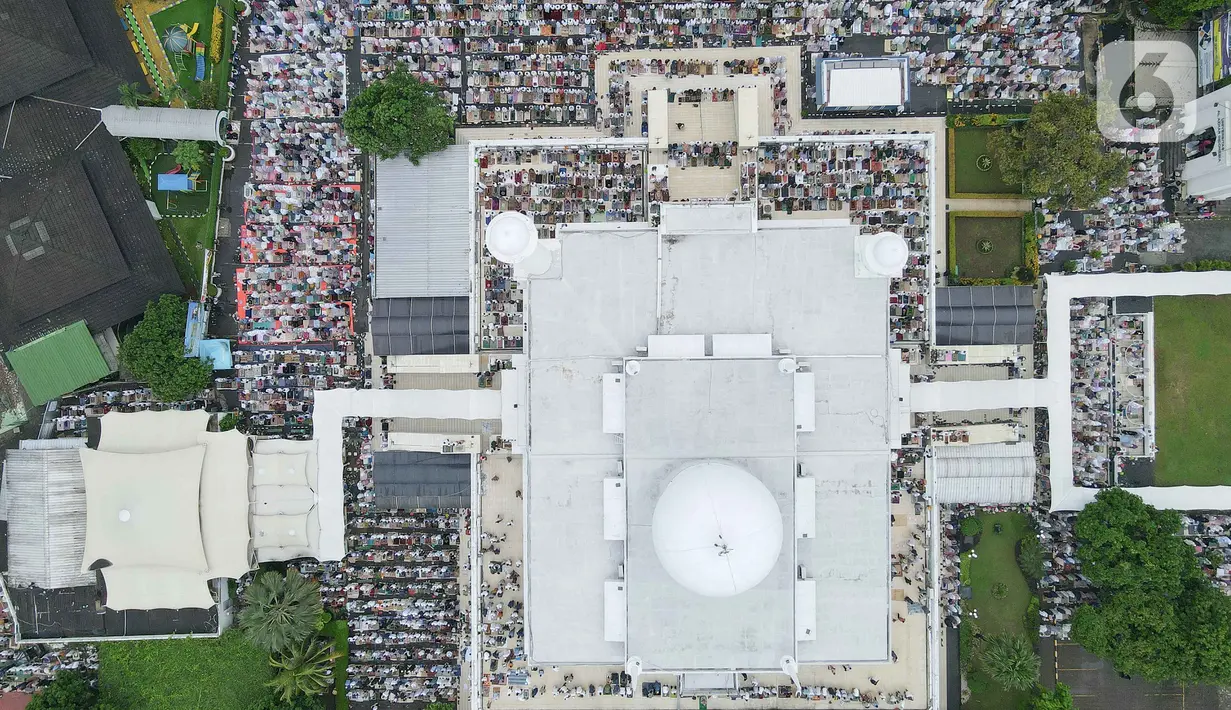Masjid Al Azhar dan lingkungannya bisa menampung 12.000 hingga 13.000 orang. (Liputan6.com/Herman Zakharia)