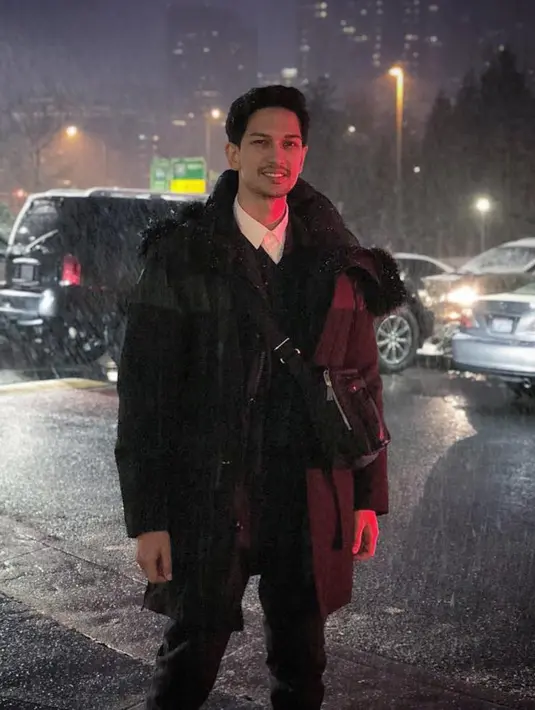 (Instagram/dimasbeck)