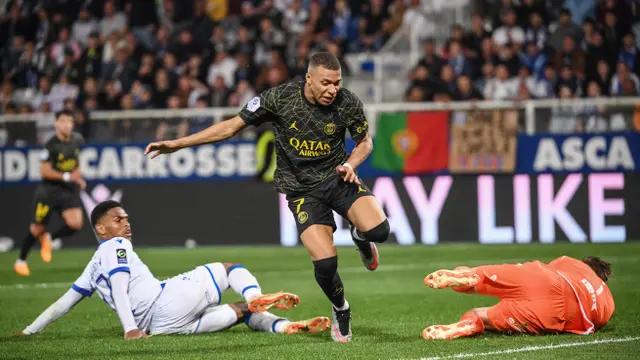 Foto: Aksi Kylian Mbappe Cetak Brace Dalam Waktu 8 Menit, PSG Jinakkan Auxerre di Liga Prancis