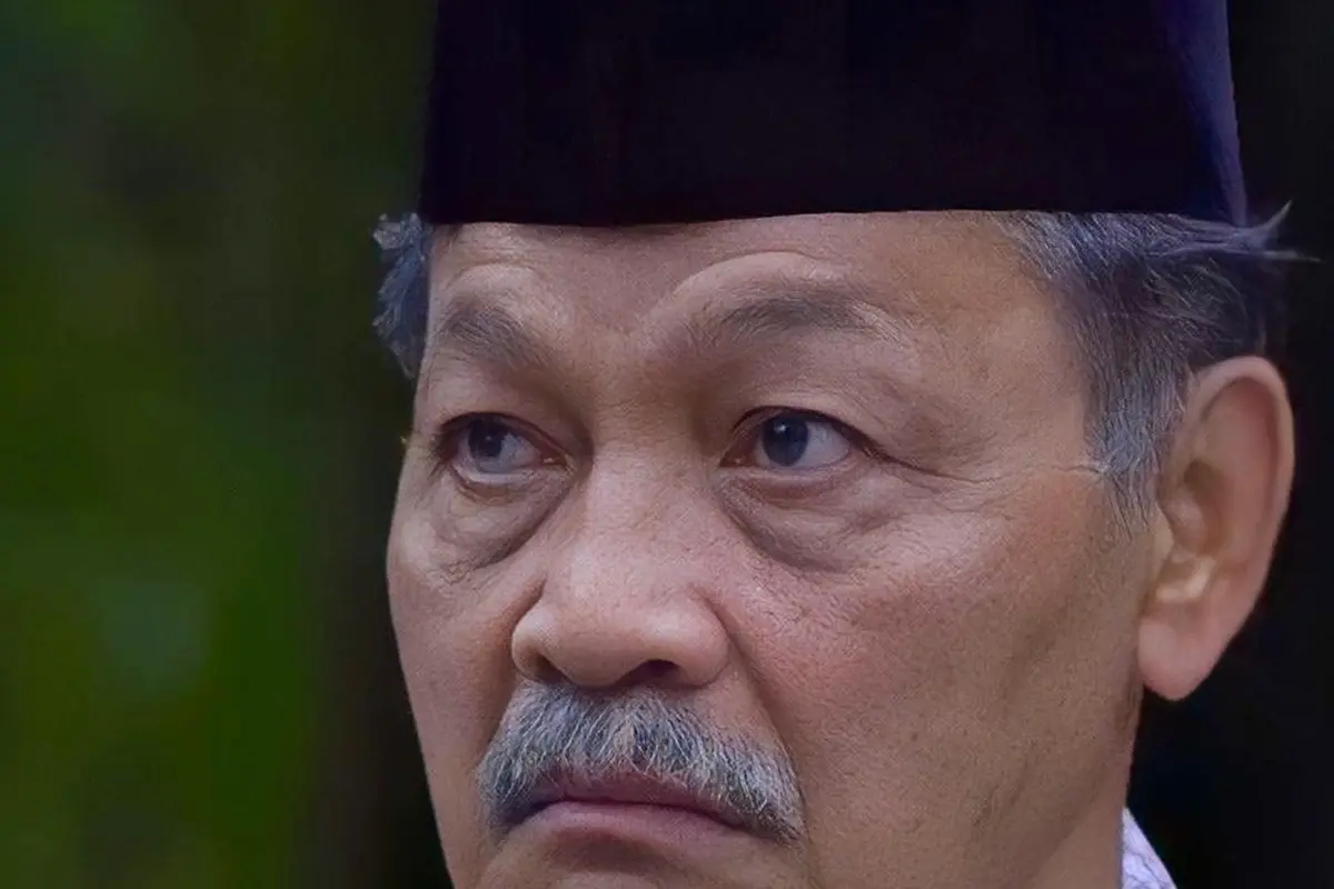Eeng Saptahadi meninggal dunia (https://www.instagram.com/p/ColhoHNJn_Q/)