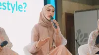 Kini Tampil Lebih Syar’i, Alasan Paula Verhoeven Hijrah dan Berhijab