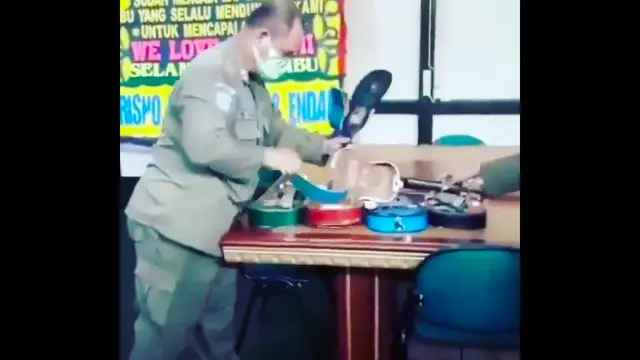Anang Hermansyah Bereaksi Lihat Satpol PP Hancurkan Ukulele Musisi Jalanan. (instagram.com/ananghijau)