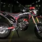 Honda CRF 150L dimodifikasi beraliran Supermoto. (BMS)