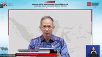 Ketua Dewan Komisioner OJK, Mahendra Siregar, dalam konferensi pers RDKB Juli 2025, Senin (4/8/2025). (Liputan6.com/Tira)