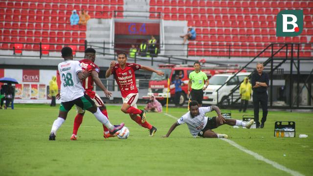 Pembukaan BRI Liga 1 2023/2024 antara Bali United melawan PSS Sleman di Stadion Kapten I Wayan Dipta, Gianyar, Sabtu (1/7/2023) sore WIB.