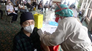 Vaksinasi Dosis Ketiga untuk Tenaga Kesehatan Siloam Hospitals