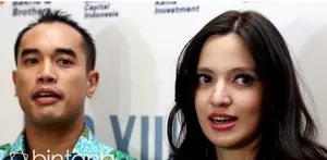 Pasangan Ardi Bakrie dan Nia Ramadhani tengah berbahagia dikaruniai anak laki-laki. Namun, kebahagiaan mereka berubah menjadi kekhawatiran tatkala mengetahui sang anak harus dirawat di ruang ICU pasca terlahir ke dunia.