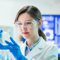 ilustrasi perempuan ilmuwan/aslysun/Shutterstock