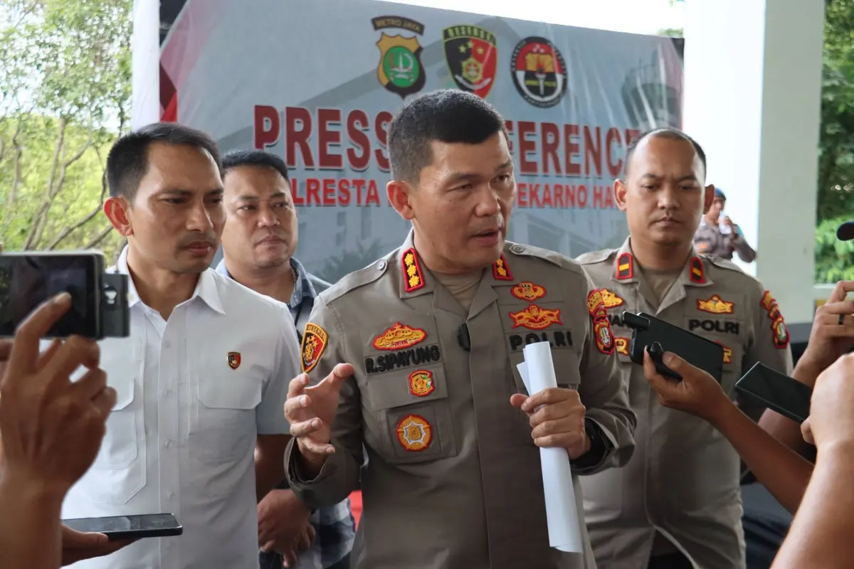 Kapolres Bandara Soetta Kombes Pol Ronald Sipayung (Liputan6.com/Pramita Tristiawati)
