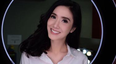 4 Potret Susan Tanoe Kekasih Baru Ello News Entertainment Fimela Com