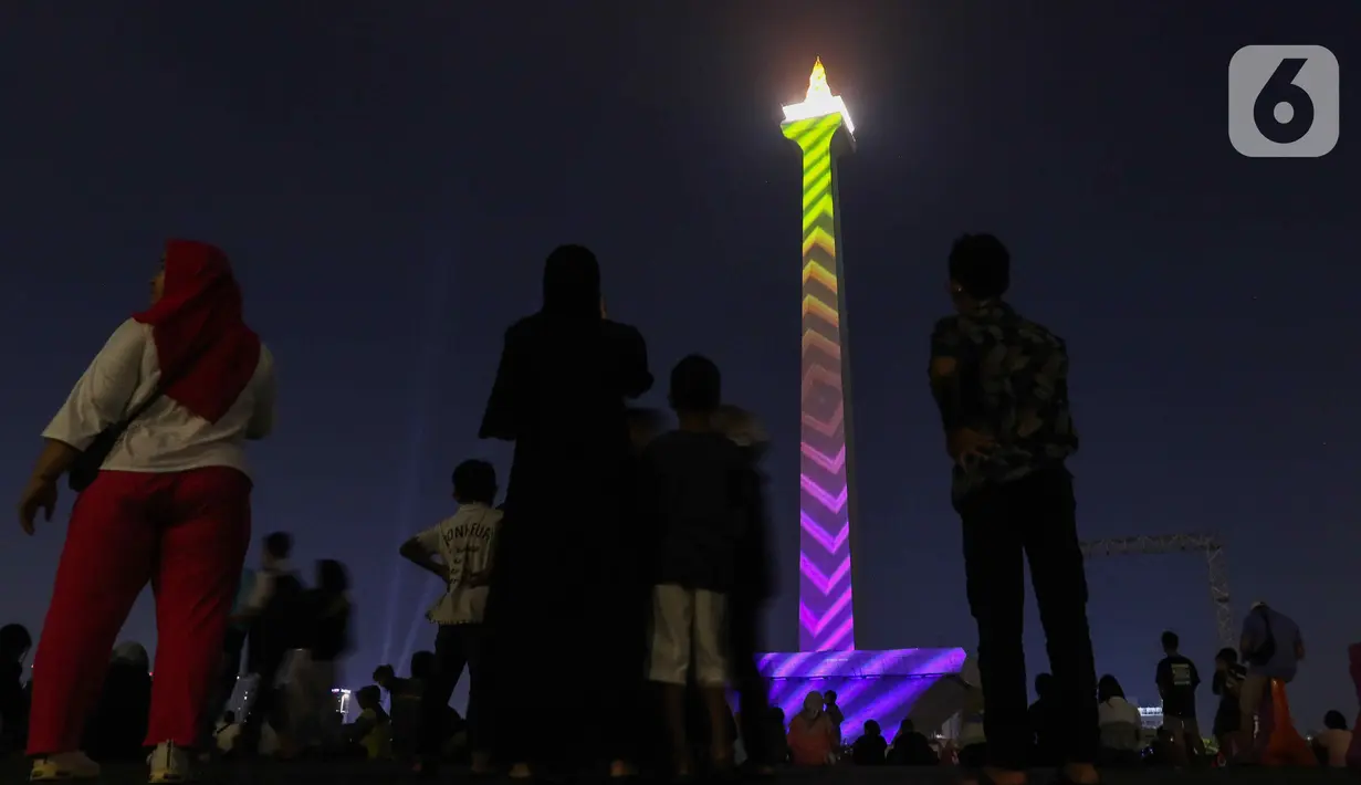 Video mapping ini menampilkan keindahan destinasi wisata yang ada di Jakarta, seperti Kebun Binatang Ragunan, Kota Tua, Taman Mini Indonesia Indah (TMII), hingga Kepulauan Seribu. (Liputan6.com/Herman Zakharia)