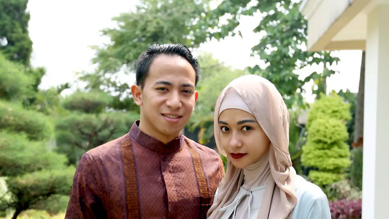 [Bintang] Muhammad Fattah Riphat suami Poppy Bunga