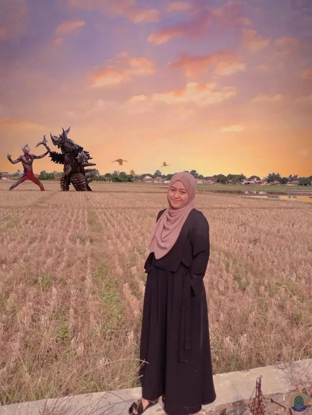 Wanita Ini Minta Fotonya Diedit Netizen Agar Estetik, 8 Hasilnya Bikin Geleng Kepala