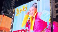 Fitri Carlina dalam Billboard Times Square . (Instagram/ fitricarlina)