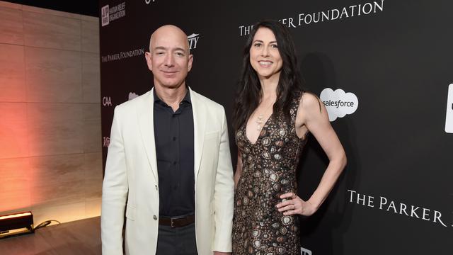 Orang Terkaya Di Dunia Jeff Bezos Resmi Cerai Istrinya Dapat Rp 495 Triliun Tekno Liputan6 Com
