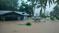 Sedikitnya ada lima kecamatan di Kabupaten Belitung Timur terendam banjir. (Liputan6.com/B Santoso)