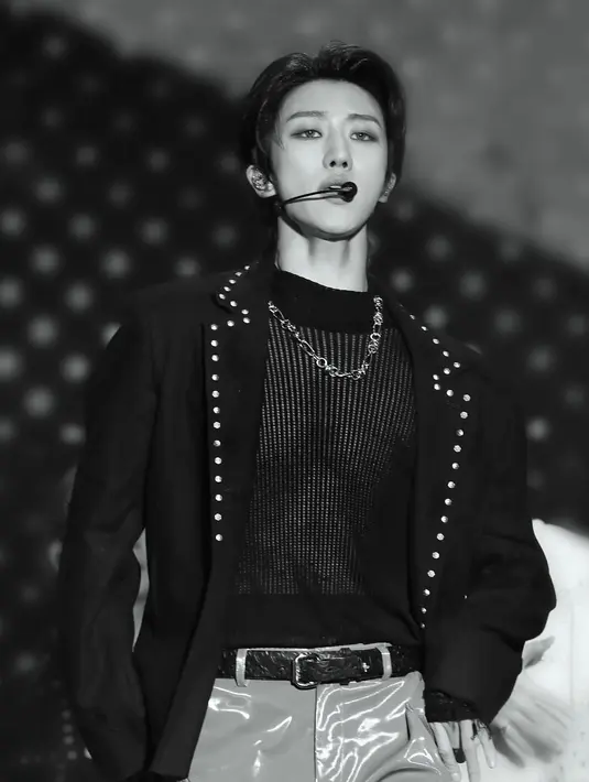 Aura The8 dianggap paling terpancar dari tatapan matanya. (FOTO: instagram.com/xuminghao_o/)