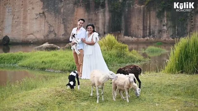 7 Momen Prewedding Regina Ivanova dengan Kekasih, Ditemani Anak Kambing