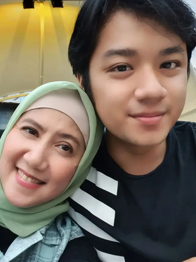 Agi Syahrain, anak sulung Ine Sinthya (Foto: Instagram @inesinthya)