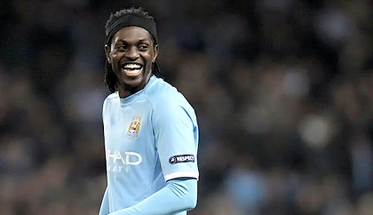 Striker Emmanuel Adebayor membukukan hat-trick untuk membawa Manchester City menang 3-1 atas Lech Poznan pada partai Liga Europa di City of Manchester Stadium, 21 Oktober 2010. AFP PHOTO/ANDREW YATES