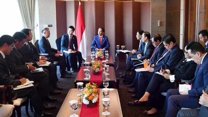 FOTO: Presiden Jokowi Bertemu dengan 4 Pimpinan Perusahaan Korea Selatan