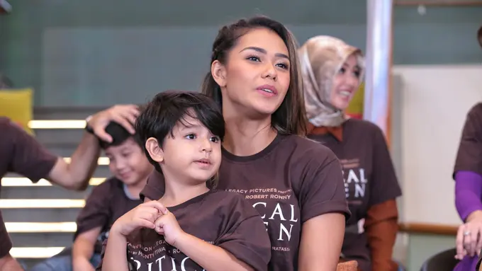 [Bintang] Adinia Wirasti