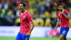 Kosta Rika mengalahkan Kolombia 3-2 dalam laga Grup A Copa America Centenario 2016 di Stadion NRG, Houston, AS, Minggu (12/6/2016). (AFP/Alfredo Estrella)