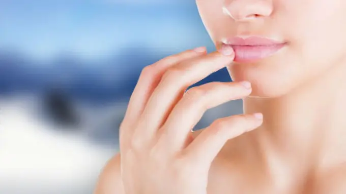 Ingin Punya Bibir Sehat? Yuk, Bikin Lip Balm dari Minyak Kelapa