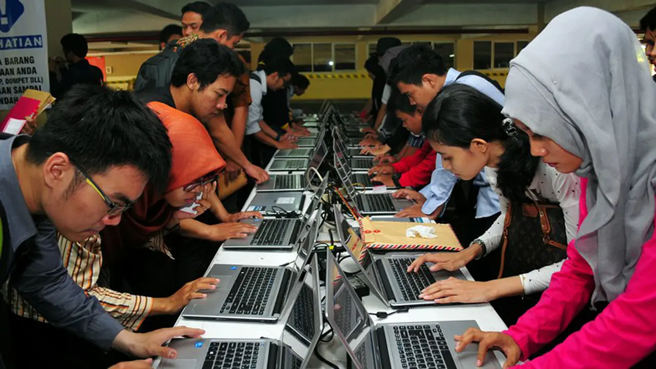 Ribuan pencari kerja memadati acara Karir.com Expo 2015 yang berlangsung pada 27-28 Mei 2015 di Balai Kartini, Jakarta