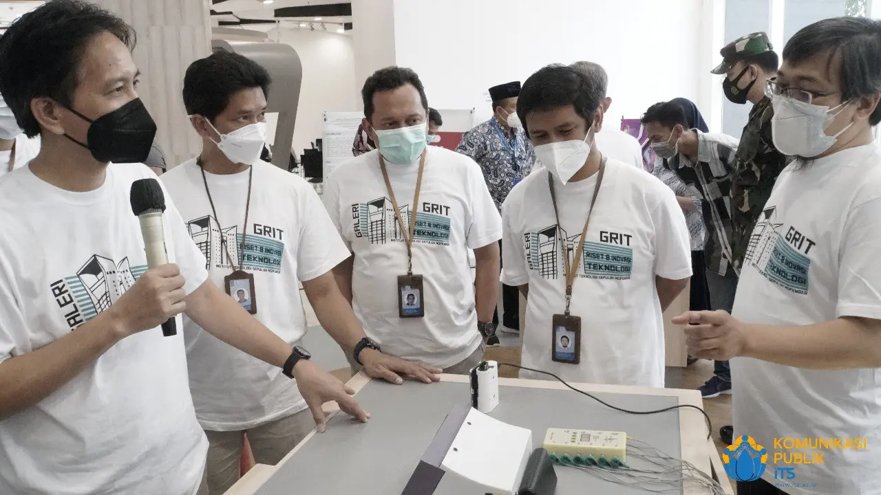 Tim ITS mengembangkan alat deteksi Covid-19 melalui batuk. (Dian Kurniawan/Liputan6.com)