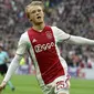 5. Kasper Dolberg (Ajax) - Bila ingin mendatangkan striker berbakat namun harga tidak mahal, bomber asal Denmark ini adalah solusinya. Wonderkid yang musim lalu mencetak 23 gol itu dibanderol sekitar 18 juta poundsterling. (AFP/Jean-Philippe Ksiazek)