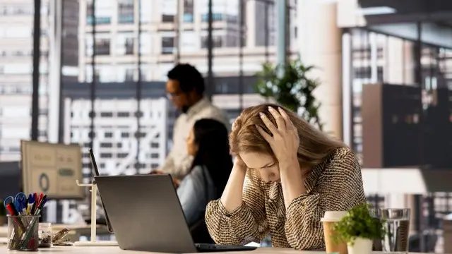 Ilustrasi Burnout (Photo by DC Studio on Freepik)