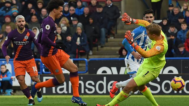 Tampil Monoton, Manchester City Tetap Perkasa Atasi Huddersfield