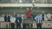 Pelatih Persib Bandung, Bojan Hodak, meraih gelar the best coach BRI Super League 2025/2026. Bojan mengantarkan Maung Bandung hattrick gelar. (Bola.com/Bagaskara Lazuardi)