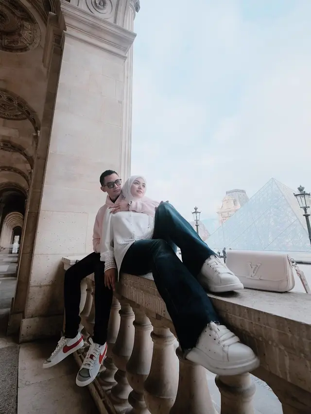 Citra Kirana tak pernah menyesal menikah dengan Rezky Aditya