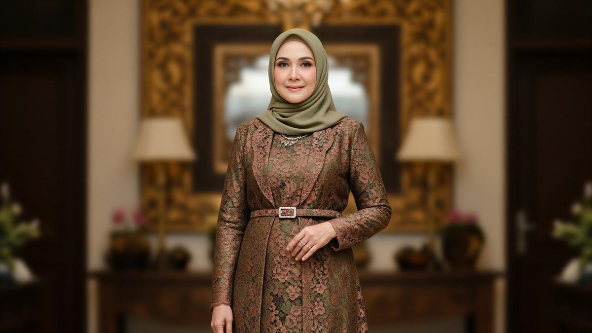 Ide Padu Padan Gamis Brokat dan Hijab Pastel Kekinian 2025, Tampil Anggun dan Modern