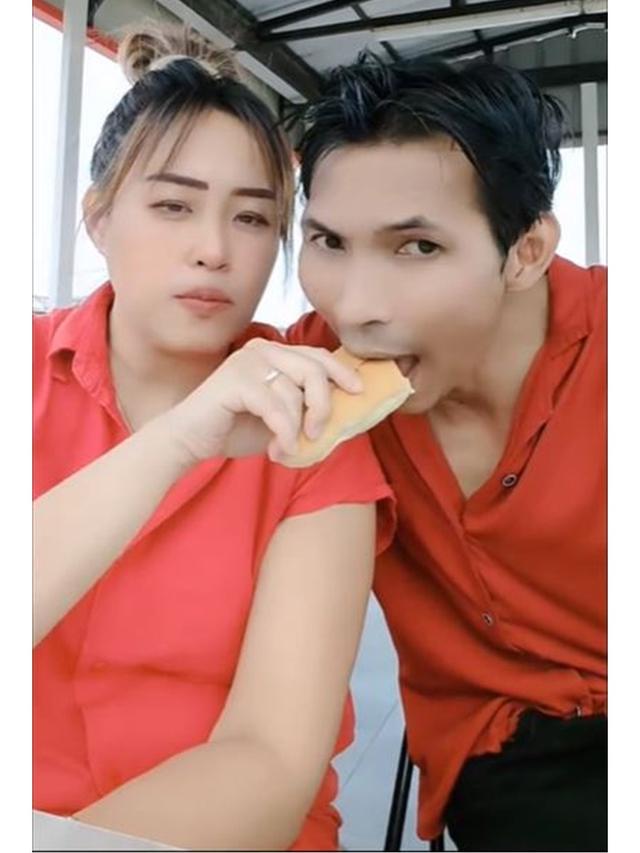 6 Potret Mesra Pinkan Mambo dan Arya Khan, Bak Dunia Milik Berdua