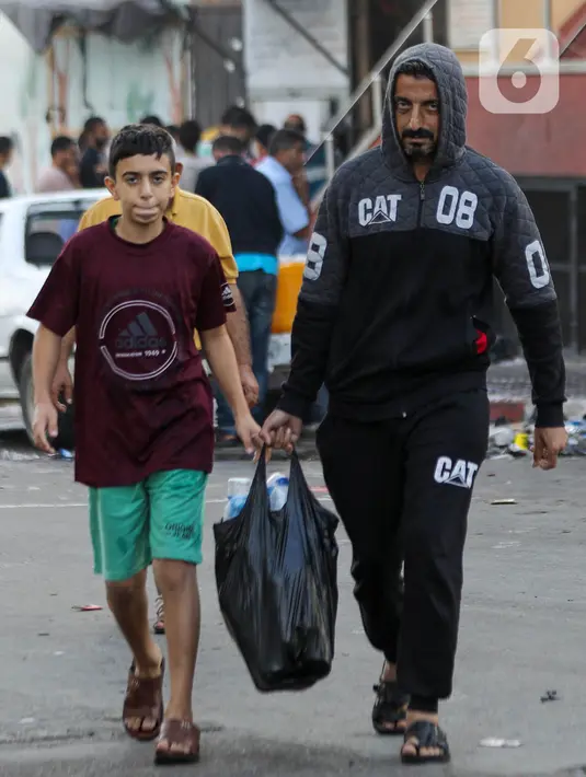 Air bersih hampir habis di Jalur Gaza karena pabrik air dan jaringan air umum berhenti berfungsi. (Dawood NEMER/AFP)
