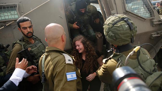 Per tanggal 1 Juni, ada lebih dari 290 anak di bawah umur yang ditahan oleh Israel. Angka ini menurut laporan dari kelompok-kelompok hak asasi manusia. (Nasser Shiyoukhi / AP Photo)