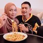 Rezky Aditya masak buat Citra Kirana (Sumber: YouTube/Ciky Citra Rezky)