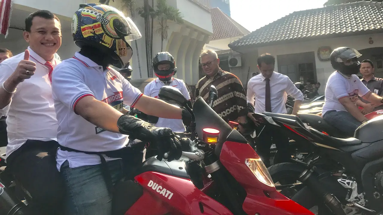 9 sekjen parpol pendukung Jokowi-Ma'ruf Amin naik moge ke KPU