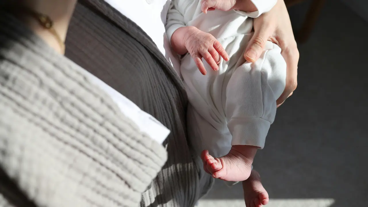 Rutinitas Sederhana yang Bisa Bikin Ibu Baru Lebih Tenang Saat Baby Blues Datang