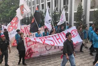 Ratusan Mahasiswa UIN Jakarta Geruduk Rektorat, Ada Apa?