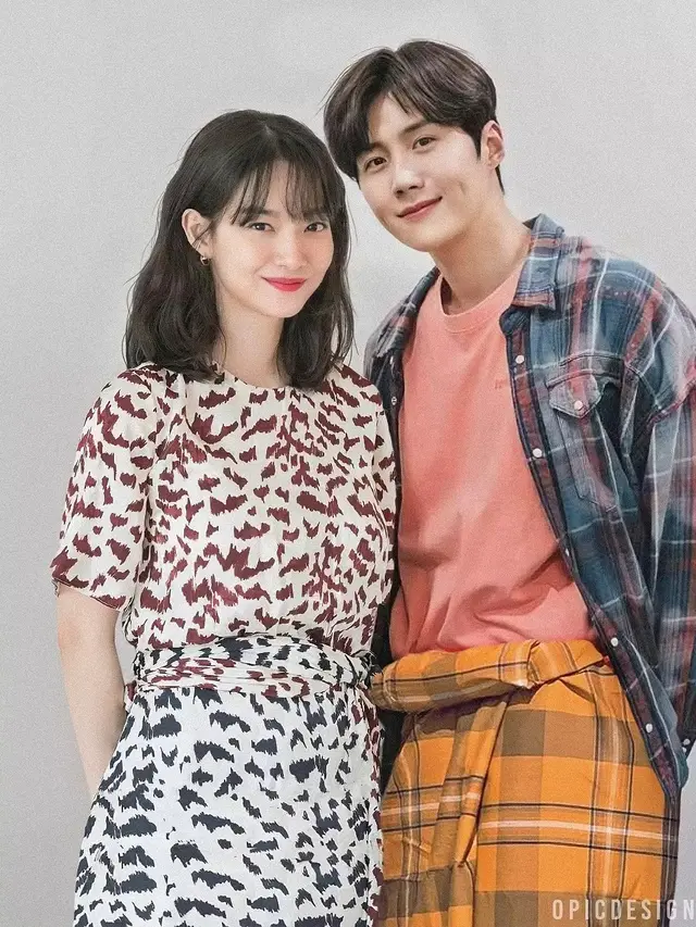 6 Editan Foto Hometown Cha Cha Cha Versi Orang Indonesia Ini Kocak