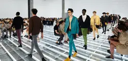 Intip koleksi Menswear terbaru Prada yang kembalikan esensi berpakaian (Prada)