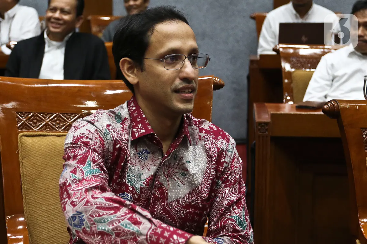 Menteri Nadiem Bahas Penghapusan UN Bersama DPR