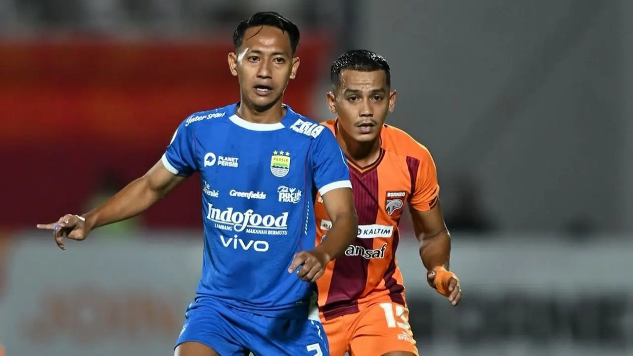 Beckham Putra dan Leo Guntara - Borneo FC Samarinda Vs Persib Bandung di BRI Liga 1 2024/2025