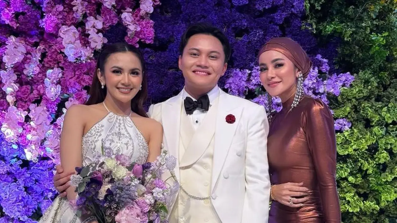 15 Gaya Artis Hadiri Resepsi Pernikahan Rizky Febian dan Mahalini, dari Duta Persahabatan Vidi Aldiano hingga Nagita Slavina