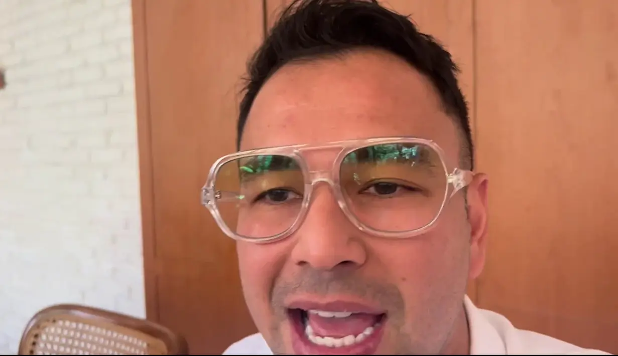 "Jadi yang bayarin kali ini Gading," kata Raffi Ahmad seraya tertawa. [Instagram/raffinagita1717]